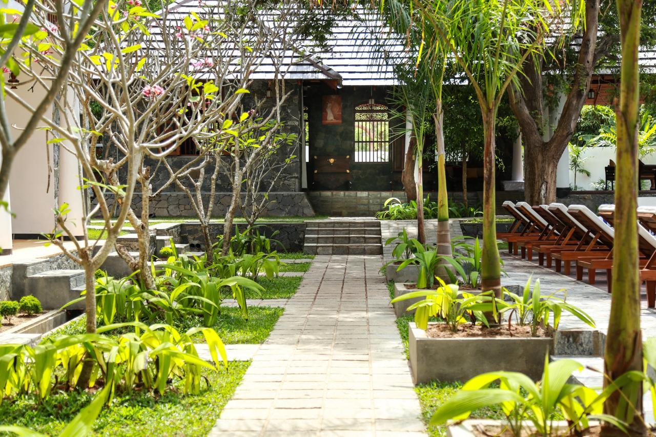 Yala Oga Reach Hotel Tissamaharama Exterior foto